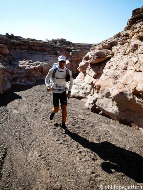 In a hot canyon (© A. Gatta)