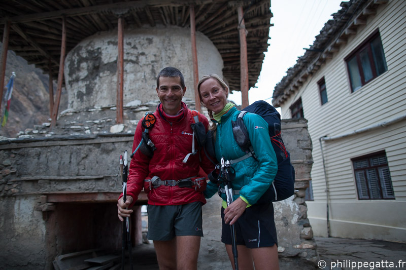 Philippe and Anna leaving Kagbeni the following day (© R. Bull)