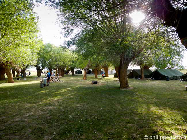 Beautiful camp for the rest day (© P. Gatta)