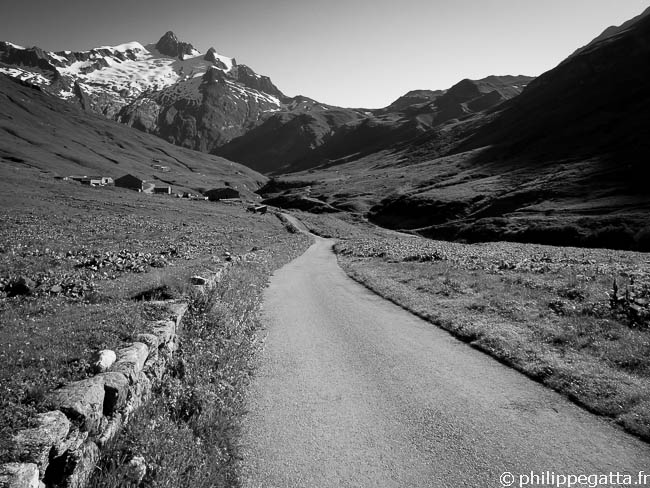 TMB: La Ville des Glaciers (© P. Gatta)
